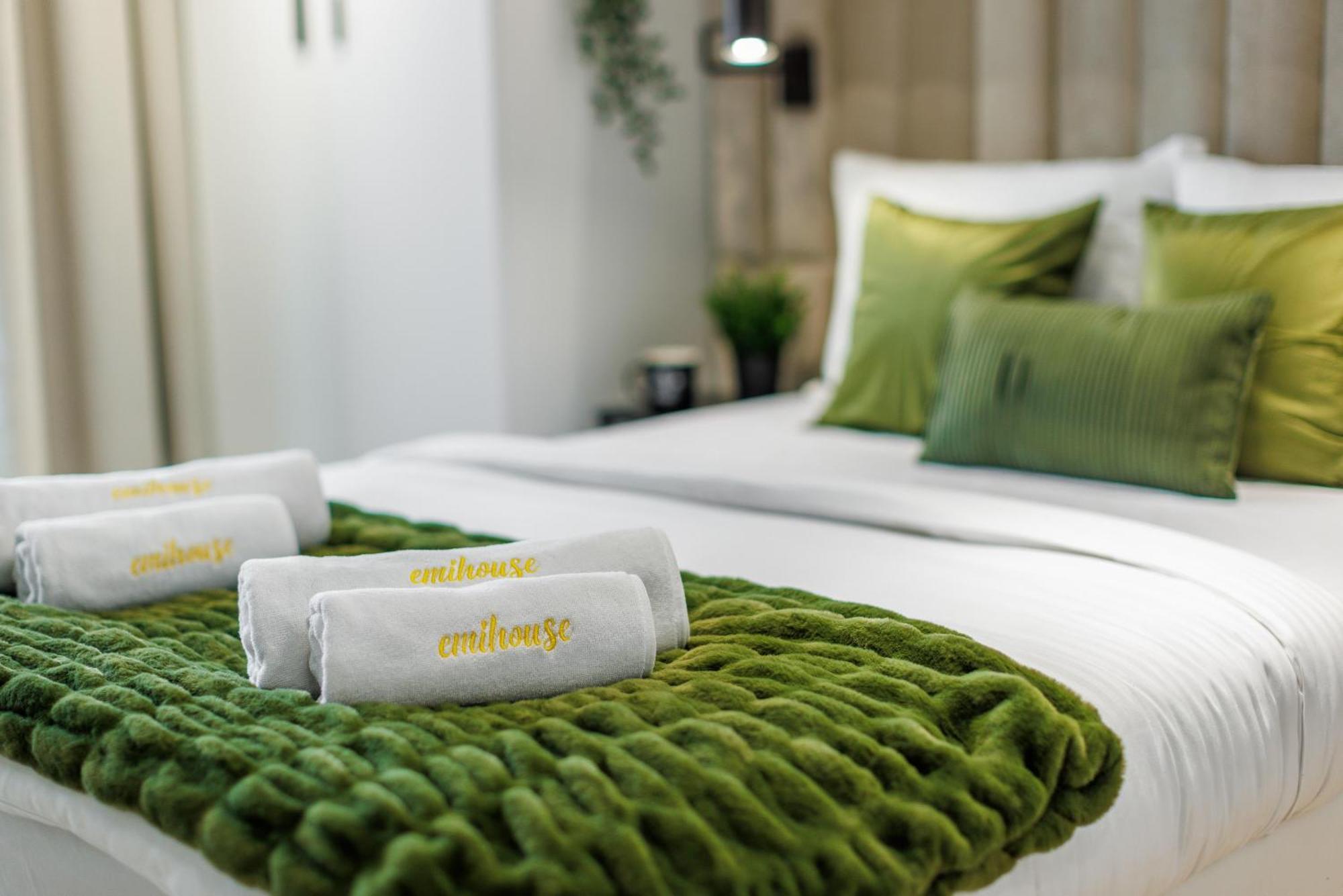 Emihouse Krakovska Apartments Rzeszów Εξωτερικό φωτογραφία